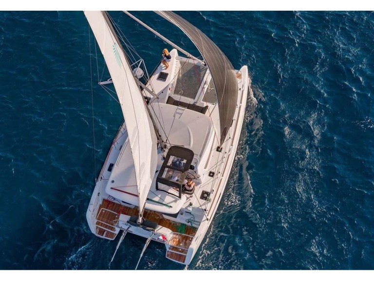 Bareboat Rental Catamaran Lagoon with a boat licence