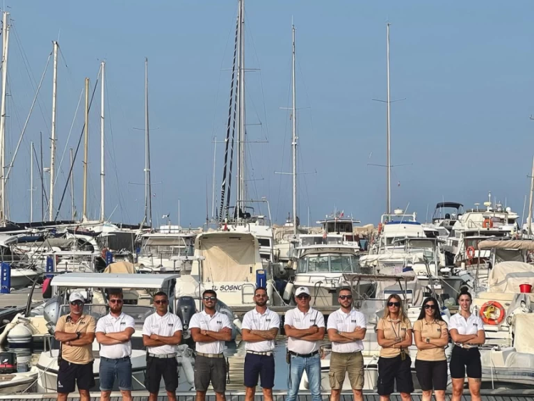 Motorboat for rent Marzamemi at the best price
