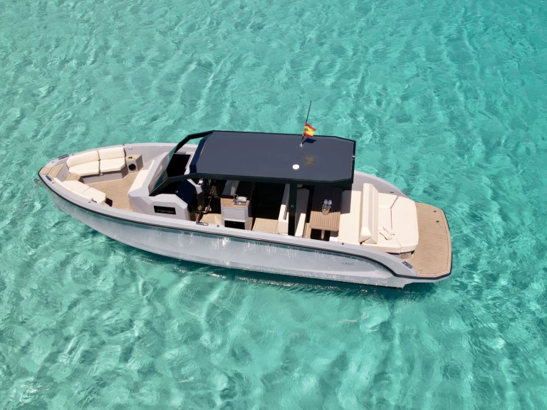 Yacht charter Marina Ibiza cheap Archipelago 32