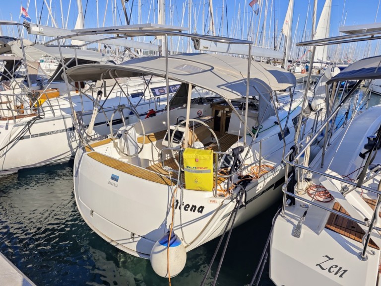 Sailboat for rent Sukošan at the best price