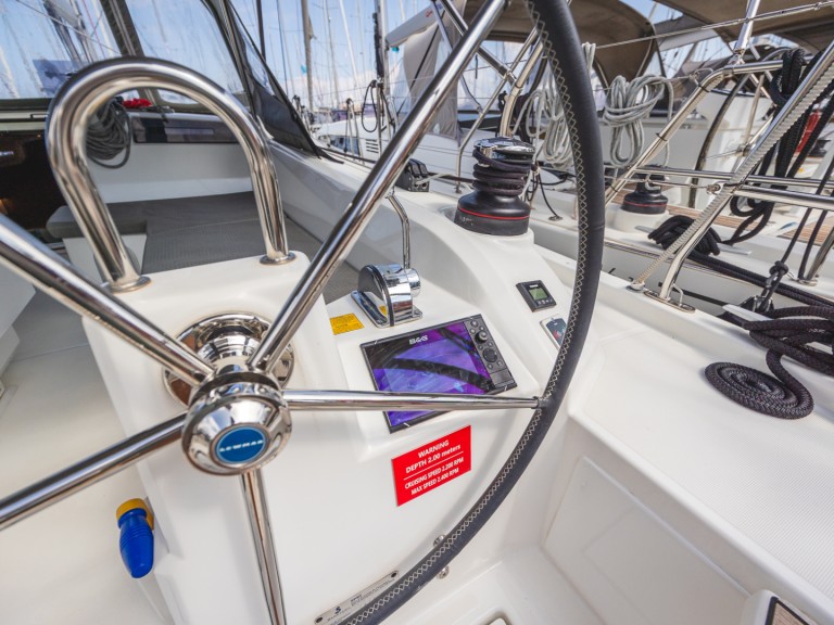 Sailboat rental in Lefkáda - Bénéteau Oceanis 40.1