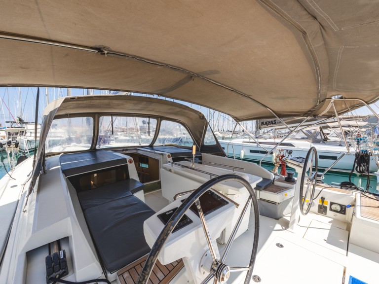 Bénéteau Oceanis 46.1 in Lefkáda on SamBoat