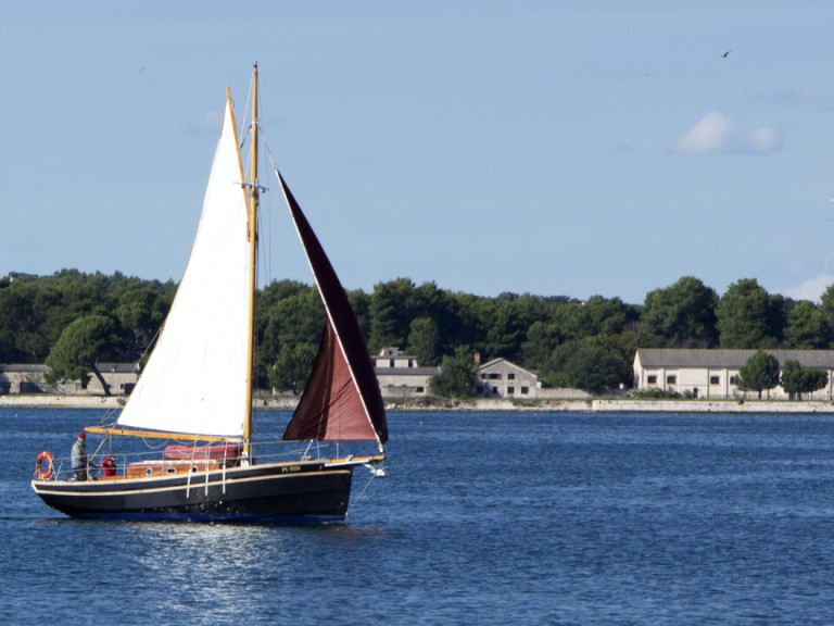 Bareboat Rental Sailboat Unknown with a boat licence
