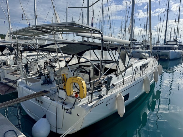 Sailboat rental with or without captain Bénéteau Sukošan