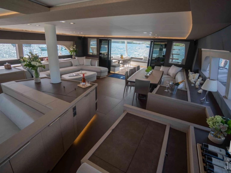 Luxury Yacht rental with or without captain Lagoon French Riviera