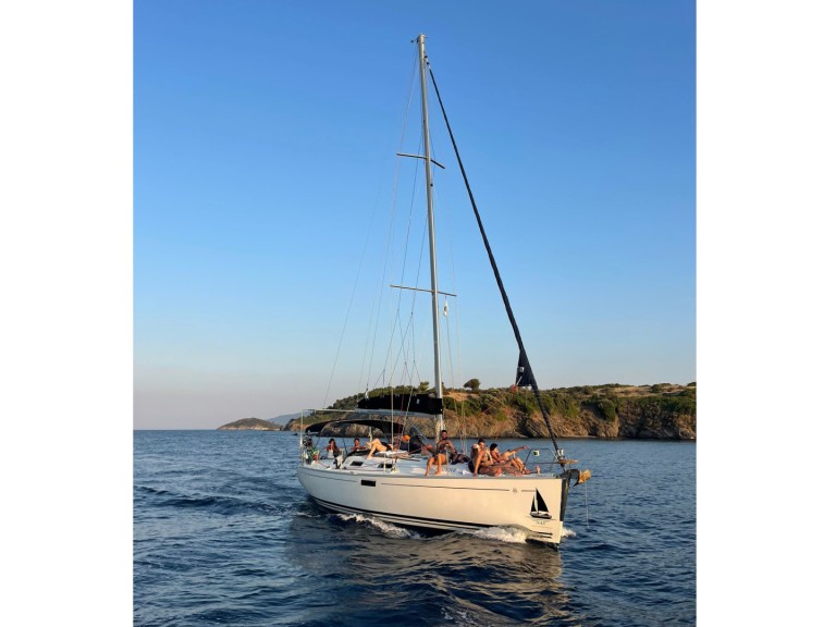 Sailboat rental with or without captain Dufour Sami