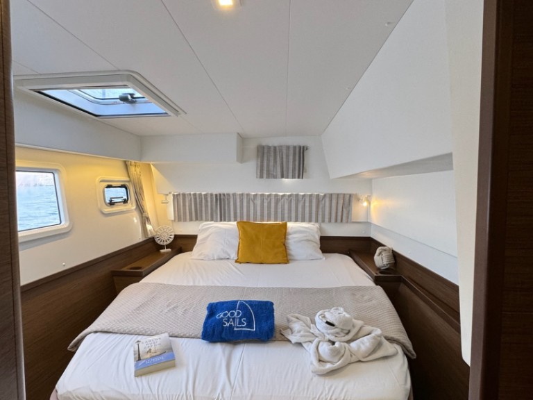 Catamaran rental in Tourlos - Lagoon Lagoon 42