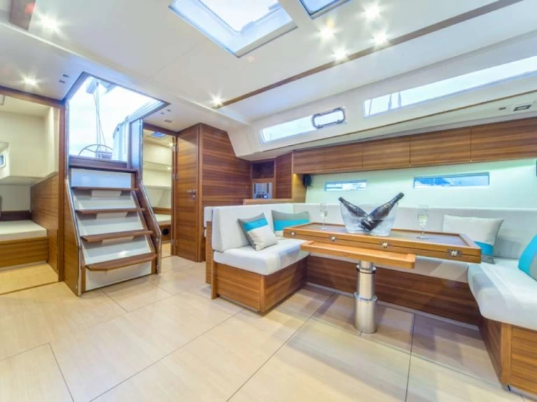 Luxury Yacht rental with or without captain  La Spezia