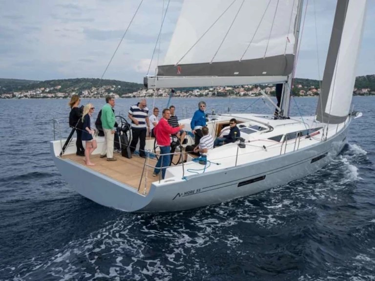 Luxury Yacht for rent La Spezia at the best price