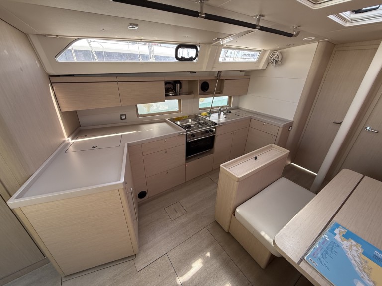 Bénéteau Oceanis 46.1 charter bareboat or captained in  Sukošan