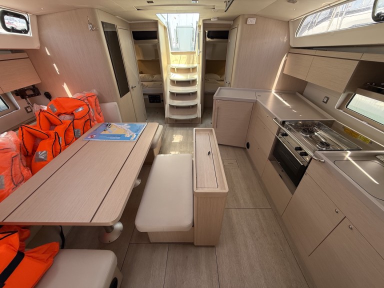 Bénéteau Oceanis 46.1 in Sukošan on SamBoat