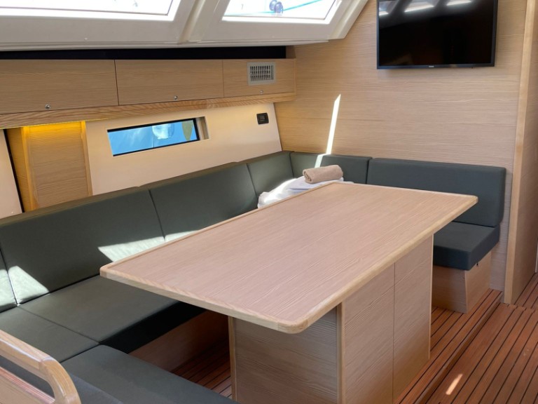 Sailboat rental in Punat - D&D Yacht D&D Kufner 54.2