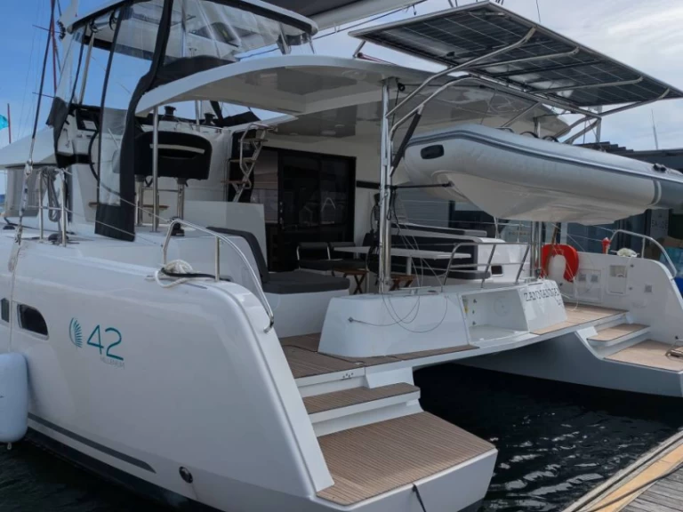Yacht charter Mahé cheap Lagoon 42