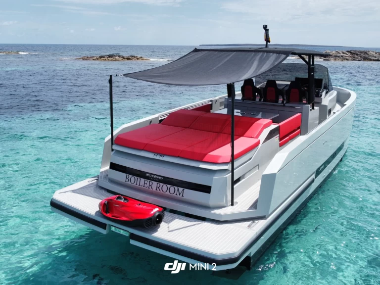 Motorboat rental with or without captain De Antonio Marina Ibiza