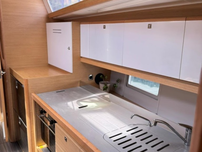 Dufour Dufour 390 charter bareboat or captained in  Préveza