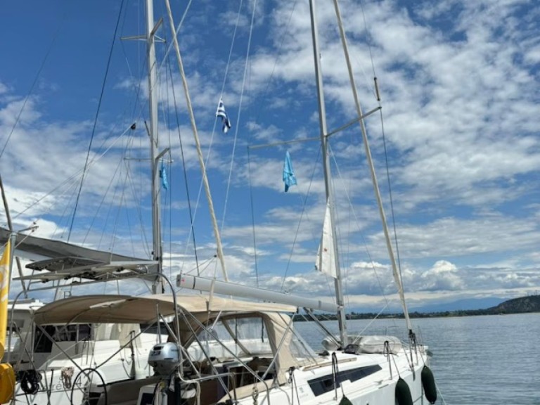 Rent a Dufour Dufour 390 Préveza