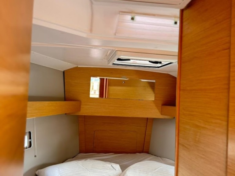 Dufour Dufour 390 in Préveza on SamBoat