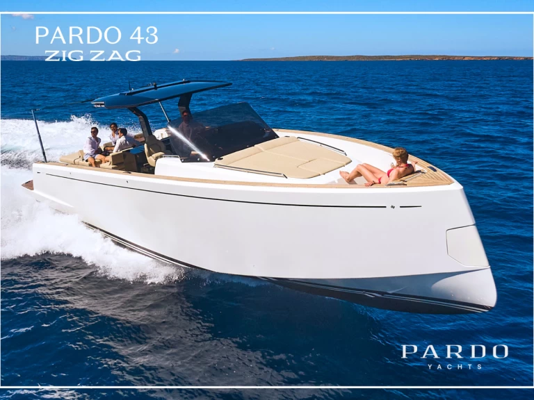 Boat rental Pardo Yachts Pardo 43 in Ibiza Town on Samboat