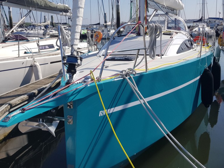 Rent a  RM 970 Larmor-Plage