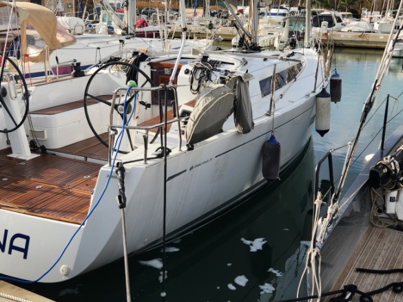 Boat rental Grand Soleil Grand Soleil 39 in Larmor-Plage on Samboat