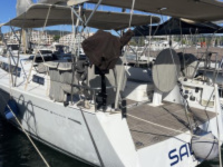 Bareboat Rental Sailboat Grand Soleil with a boat licence
