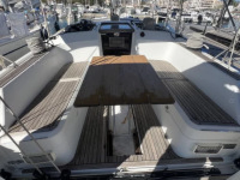 Grand Soleil Grand Soleil 39 charter bareboat or captained in  Larmor-Plage