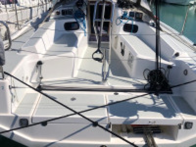 Sailboat rental with or without captain RM Larmor-Plage