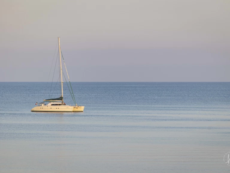 Catamaran rental in Monaco-Ville - Lagoon Lagoon 570