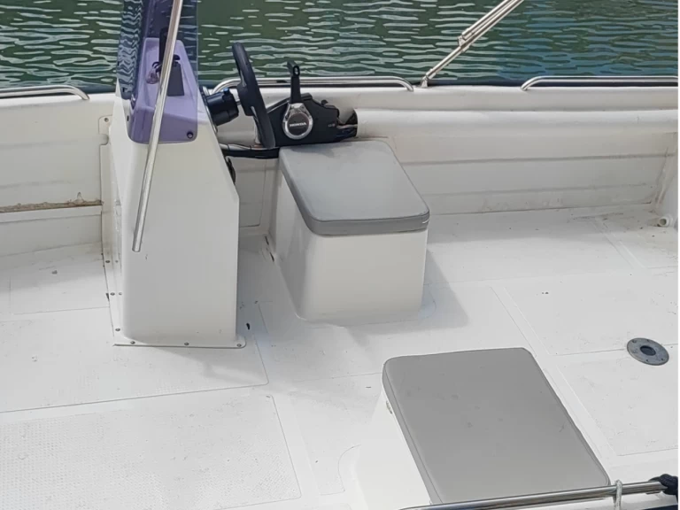 Rent a Grand Boats N585 Port Saplaya