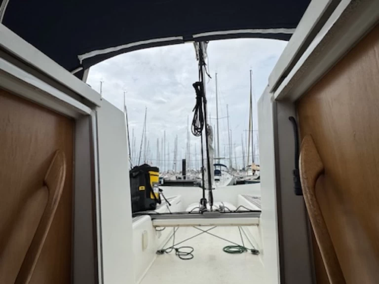 Sailboat for rent La Rochelle at the best price