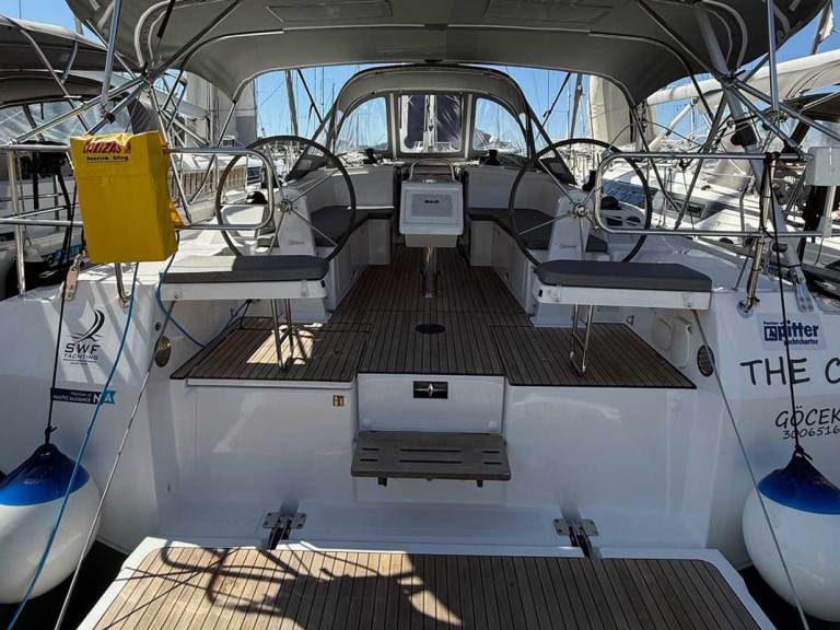 Bareboat Rental Sailboat Bavaria with a boat licence