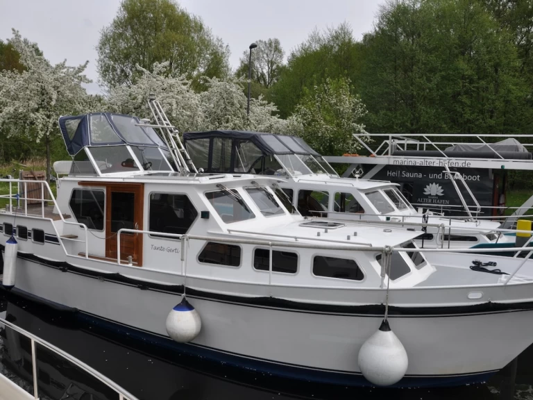 Rent a Gruno 38 Gruno 1050 Deluxe "Tante Gerti" Zehdenick