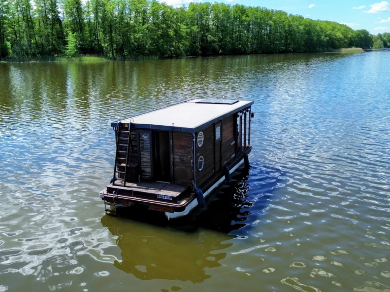 Houseboat rental with or without captain WOMA Buchholz