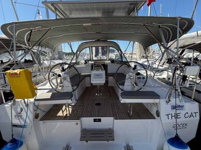 Bareboat Rental Sailboat Bavaria with a boat licence