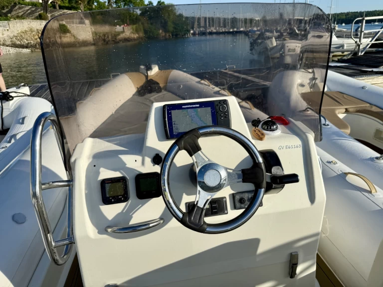 Bareboat Rental RIB Zodiac with a boat licence