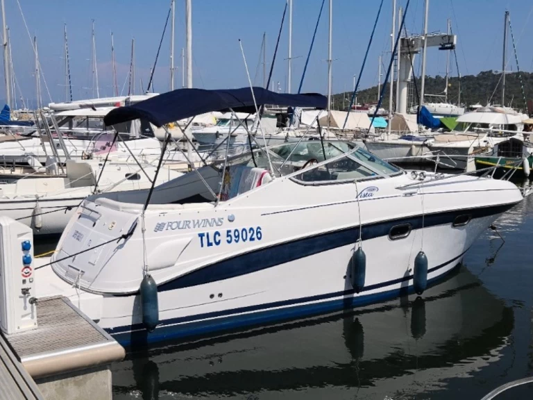 Motorboat for rent Scey-sur-Saône-et-Saint-Albin at the best price