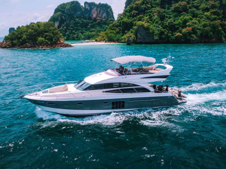 Boat rental Princess Princess 60 Fly in Ao Po on Samboat