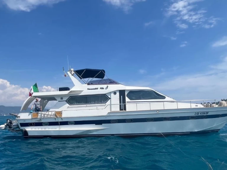 Boat rental NAVARCANTIERI P20 in La Spezia on Samboat