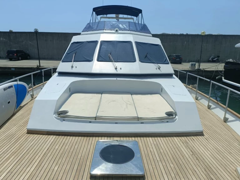 Luxury Yacht for rent La Spezia at the best price