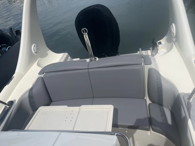 Yacht charter Porto-Vecchio cheap Medline III