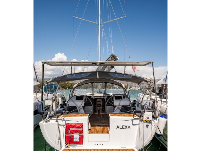 Sailboat rental in Lefkáda - Hanse Hanse 455