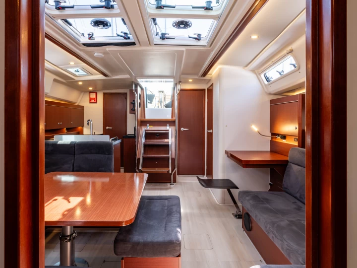 Sailboat rental with or without captain Hanse Lefkáda