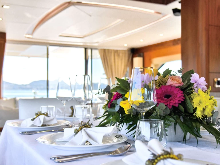 Luxury Yacht rental in Athens - Sunseeker GRACE XI