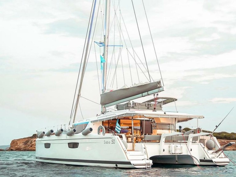 Catamaran rental with or without captain Fountaine Pajot La Paz