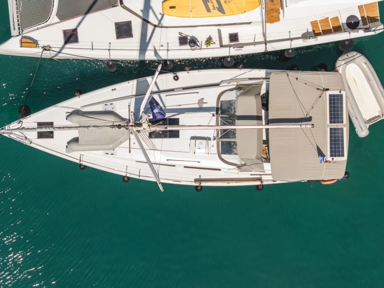 Hanse Hanse 418 in Lefkáda on SamBoat