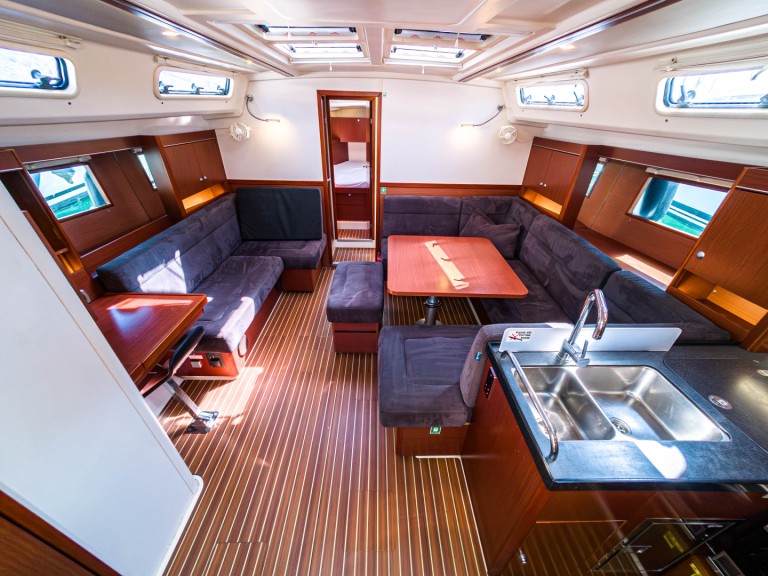 Boat rental Hanse Hanse 455 in Punat on Samboat