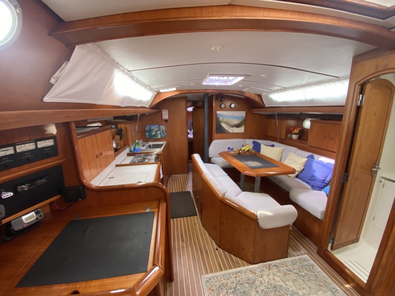 Rent a Jeanneau Sun Odyssey 42.2 Gouvia