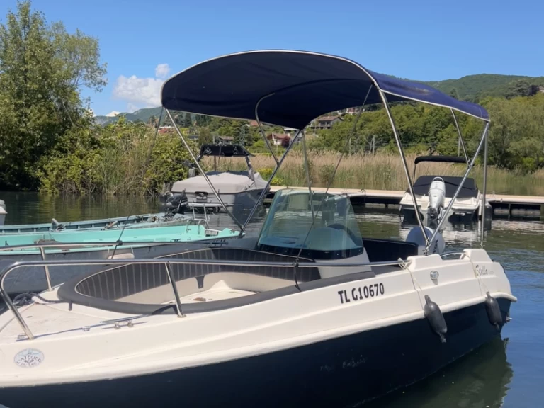 STELLA BOATS STELLA 26 in Aix-les-Bains on SamBoat
