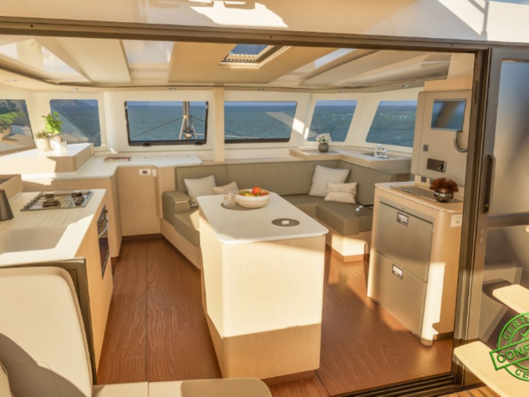 Boat rental Fountaine Pajot FP 44 in Le Marin on Samboat