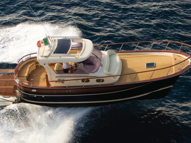 Boat rental Fratelli Aprea Sorrento 36 Hard Top in Catania on Samboat